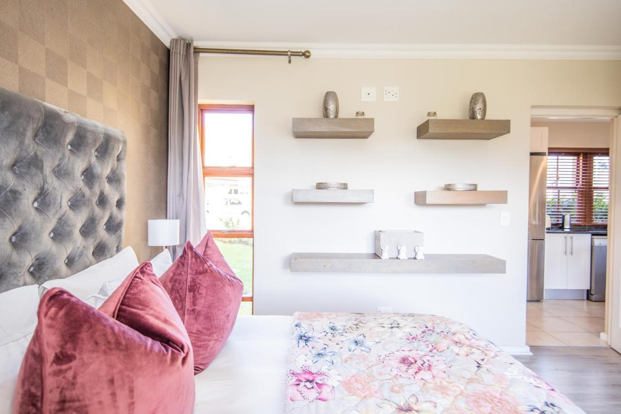 Apartament Six Whale Rock Gardens With Back Up Power For Load Shedding Plettenberg Bay Zewnętrze zdjęcie